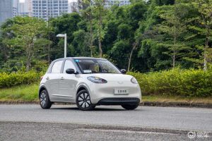 Precisely grasp the travel needs of young ladies with babies and test drive Wuling Bingo