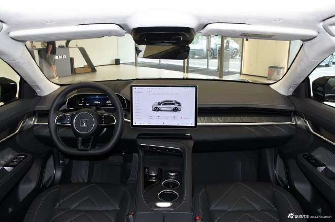 More choices for intelligent 300,000 new energy vehicles