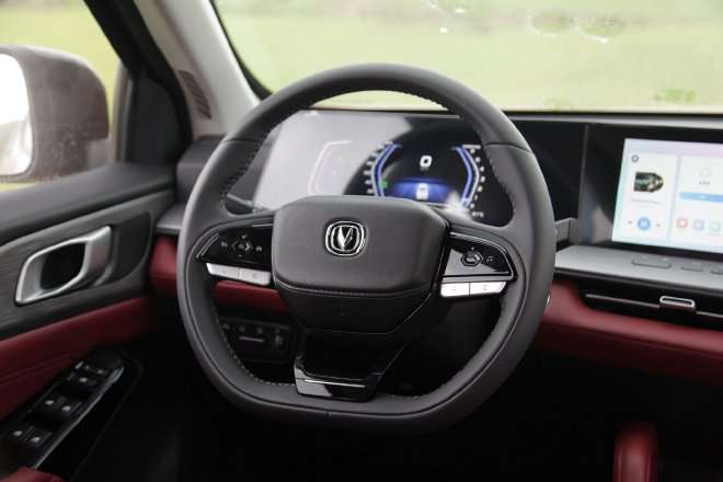 Sporty off-road pickup truck Test drive Changan Pioneer Exploration Edition