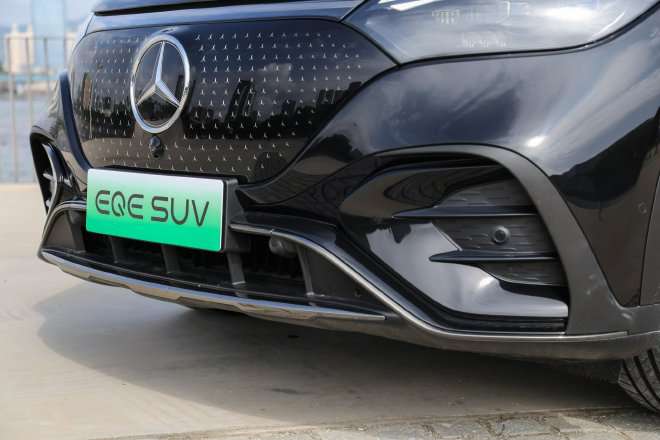 Electrified luxury test drive Mercedes EQE SUV