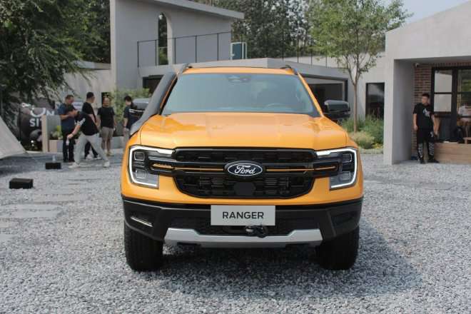 或将年底上市 实拍国产福特Ranger