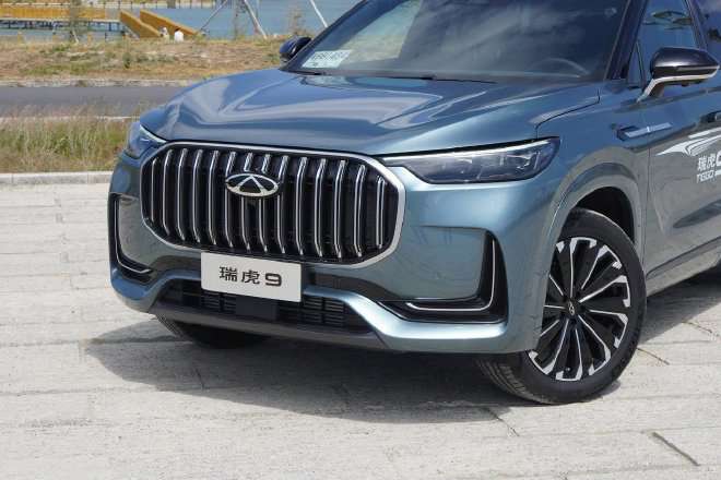 Intelligent four-wheel drive + electromagnetic suspension Chery's flagship SUV Tiggo 9 is really easy to drive