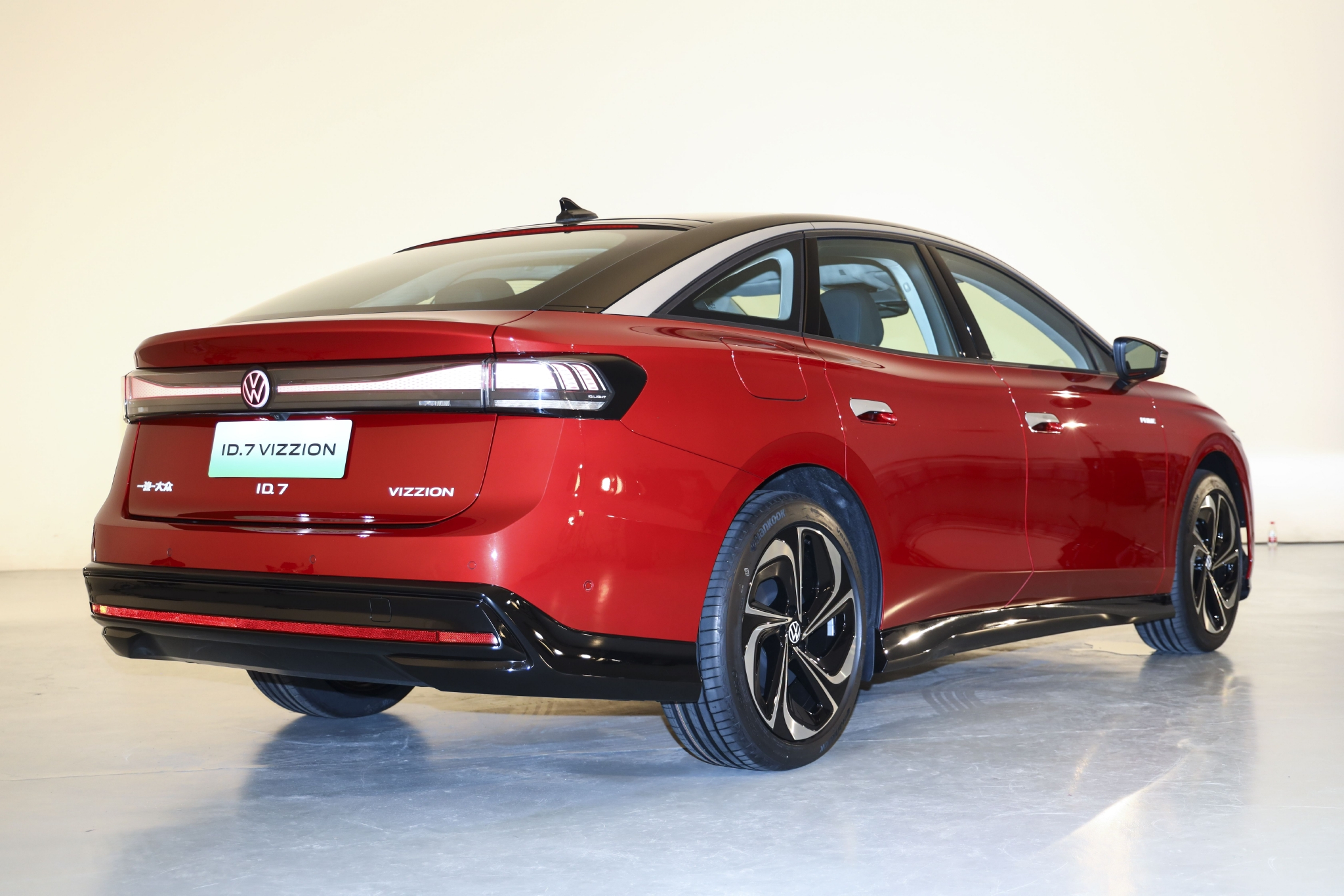 Priced at RMB 227,777-262,777, FAW-Volkswagen ID.7 VIZZION is officially launched