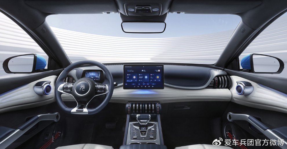 How to choose between these two popular models recommended for 150,000-class pure electric SUVs?