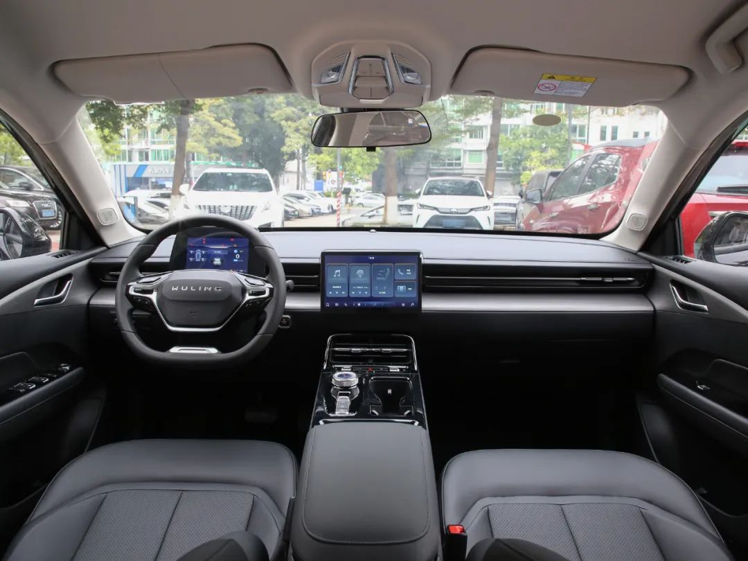 Only 88,800! Plug-in hybrid mid-size car! Less than 4 oil per 100 kilometers! Hot sale booking? !