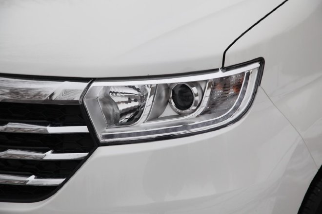 A new choice for transportation and travel: test drive Ruifeng M3 PLUS HEV