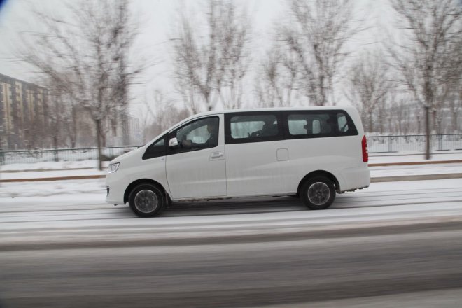 A new choice for transportation and travel: test drive Ruifeng M3 PLUS HEV