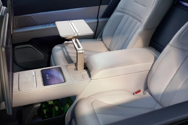 A new level of static experience in the family, NIO flagship ET9