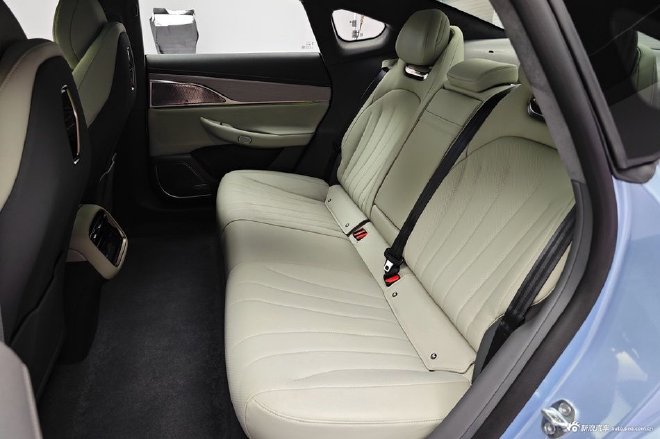 Priced at RMB 225,800-339,800, Star Era ES is officially launched