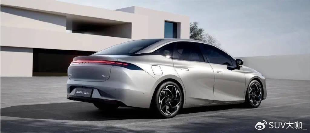 With a battery life of over 600km and a more home-like interior, how to choose the new AION S MAX?