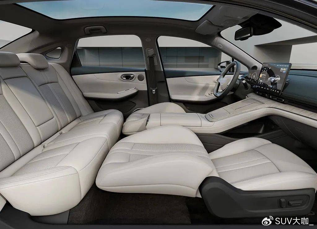 With a battery life of over 600km and a more home-like interior, how to choose the new AION S MAX?