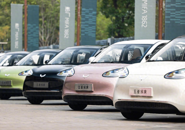 Price is over 70,000 yuan, frameless door has a range of 330km, a new choice besides BYD Dolphin and Wuling Bingo