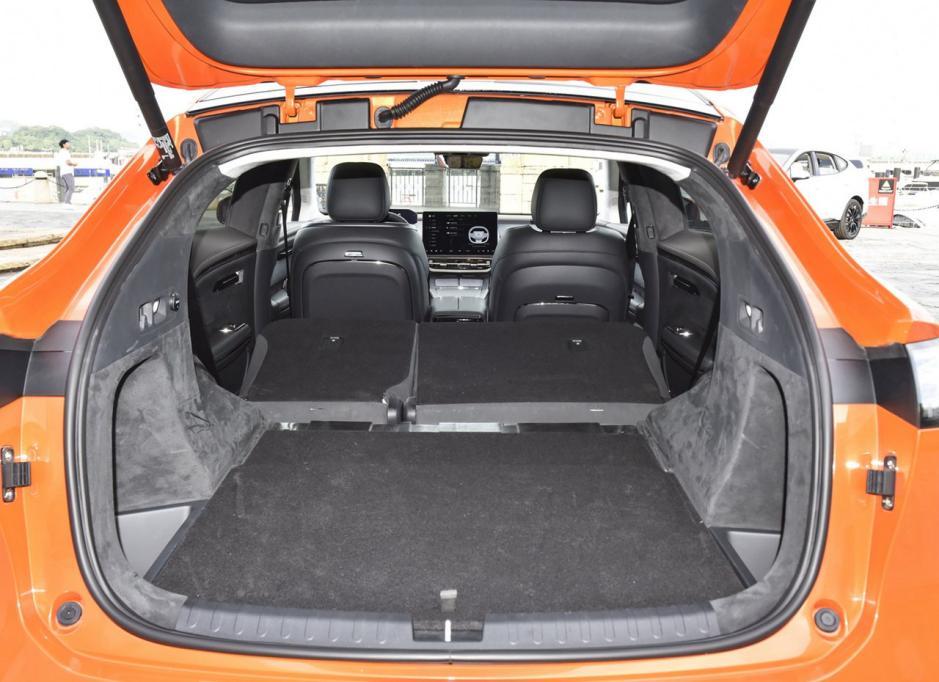 Hyper HT seems to be GAC’s version of Model Y, and its price range coincides with that of Y