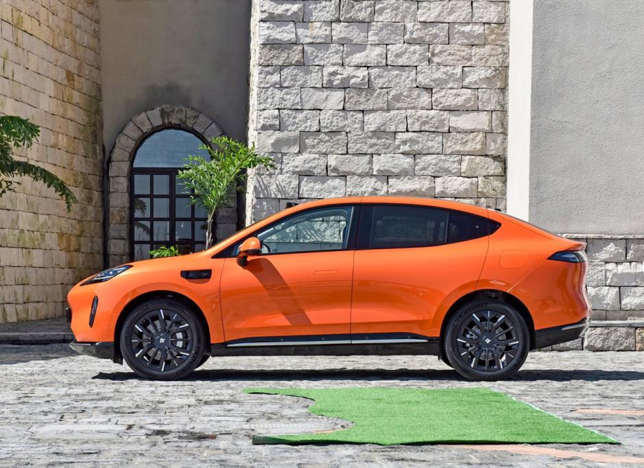 Hyper HT seems to be GAC’s version of Model Y, and its price range coincides with that of Y