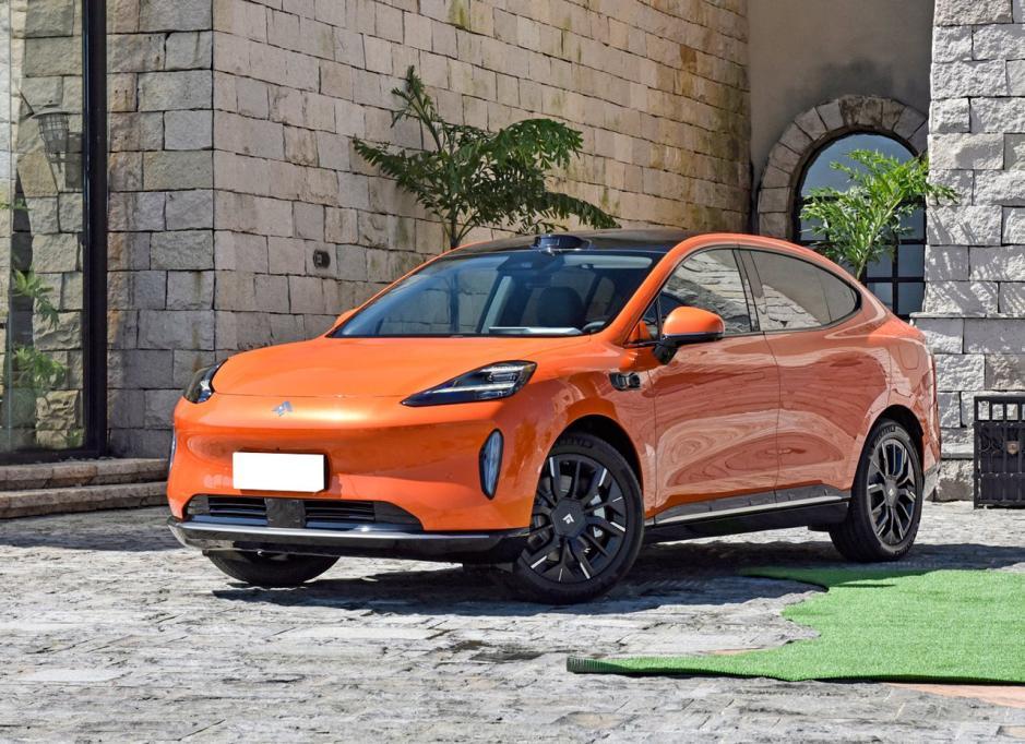 Hyper HT seems to be GAC’s version of Model Y, and its price range coincides with that of Y