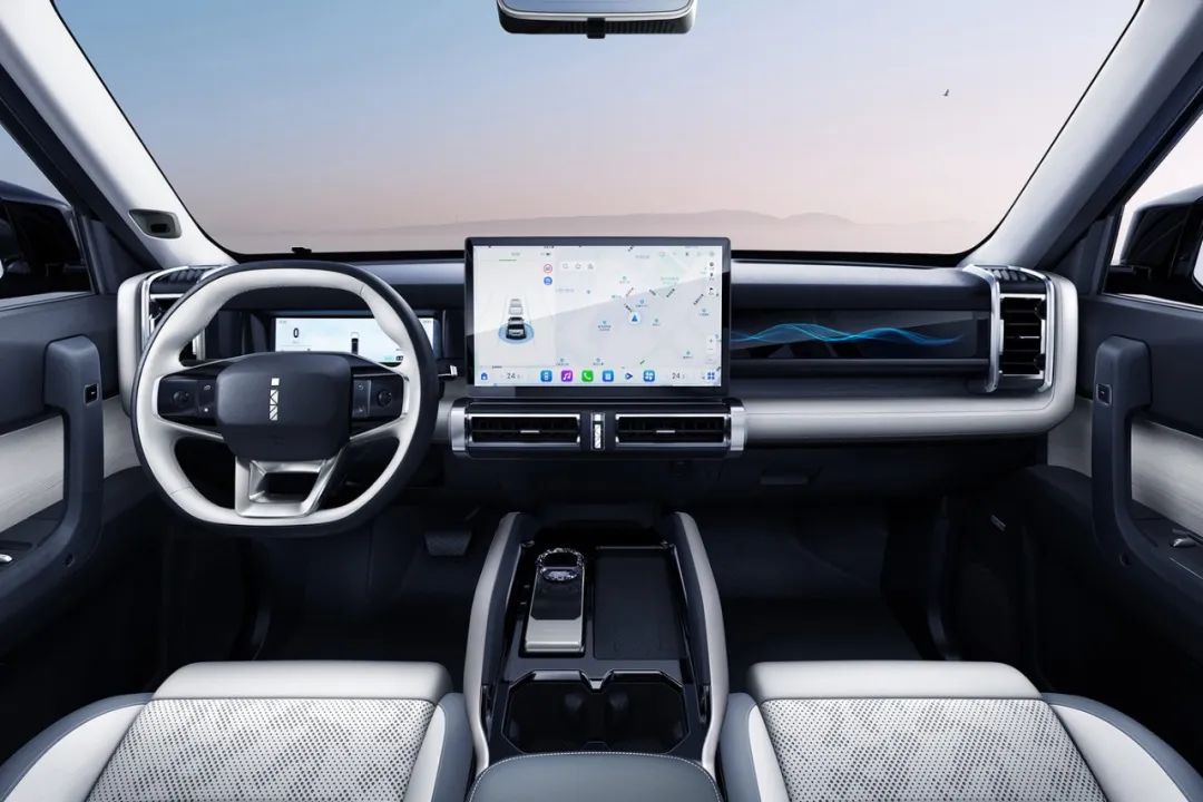 A great first car for young people, with pure electric, extended-range, and plug-in hybrid models available, you can’t go wrong with the one you buy with your eyes closed!
