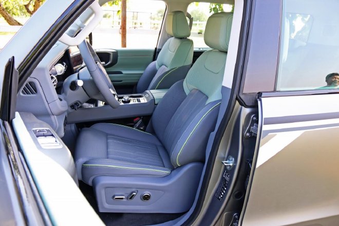 Test drive the new BJ40 Taklimakan champion version, a new benchmark for off-road vehicles
