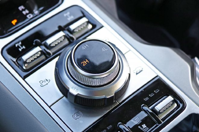 Test drive the new BJ40 Taklimakan champion version, a new benchmark for off-road vehicles