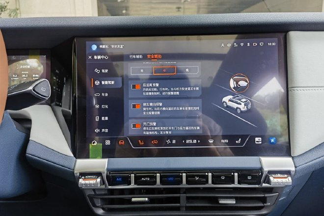 Extended range can also be very hardcore! Be the first to test drive the Deep Blue G318