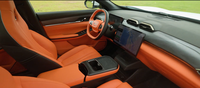 Cheaper than the extended-range version, Dongfeng Fengshen L7 EV starts at 109,900 yuan