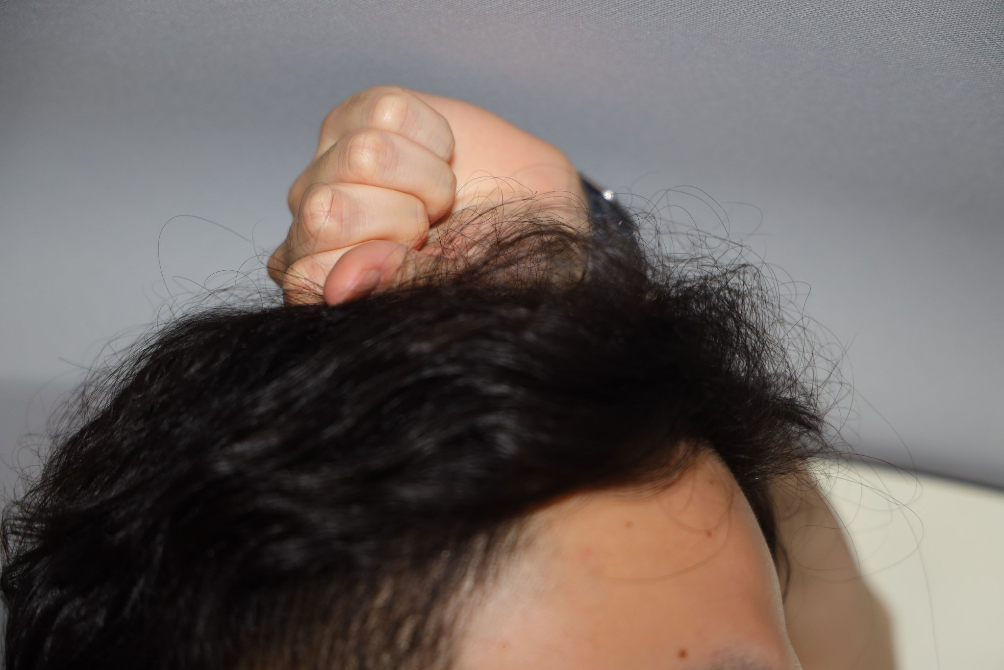 There is one fist of head space, which is quite ample.