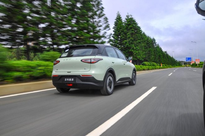A small car can also be quite textured. Test drive Geely Xingyuan 410km Exploration + version