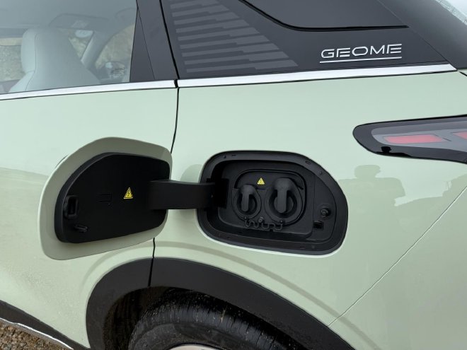 A small car can also be quite textured. Test drive Geely Xingyuan 410km Exploration + version