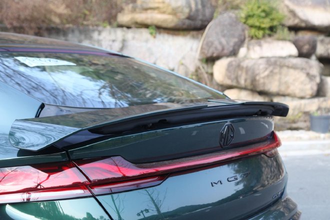 Challenge the Ridge Race Course to see if the MG7 can become a mountain road legend