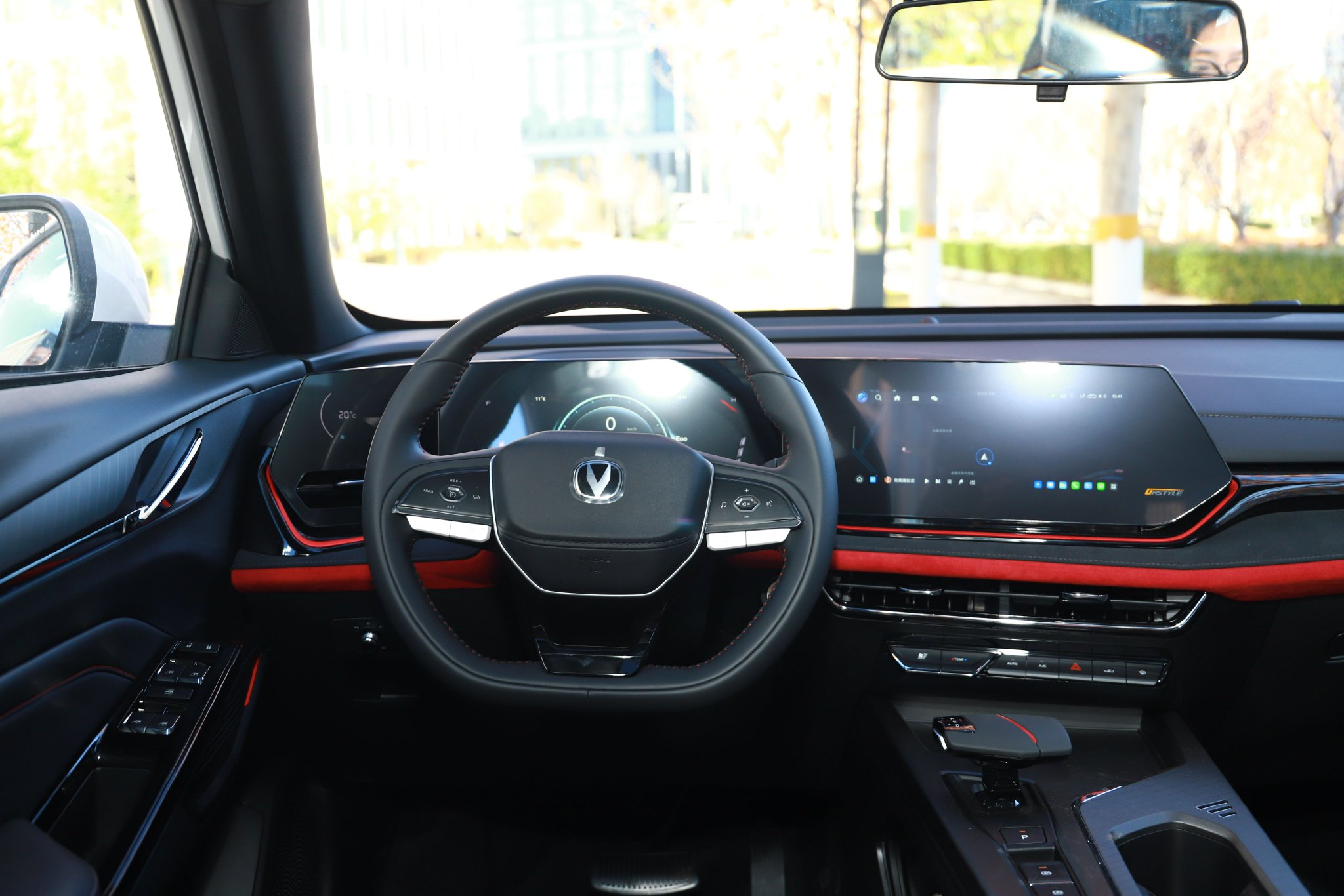 Targeting young user groups, the second-generation Changan X5PLUS was photographed in the store