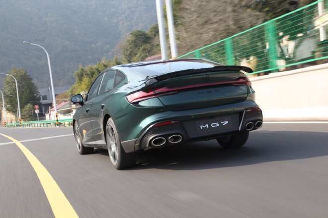 Challenge the Ridge Race Course to see if the MG7 can become a mountain road legend