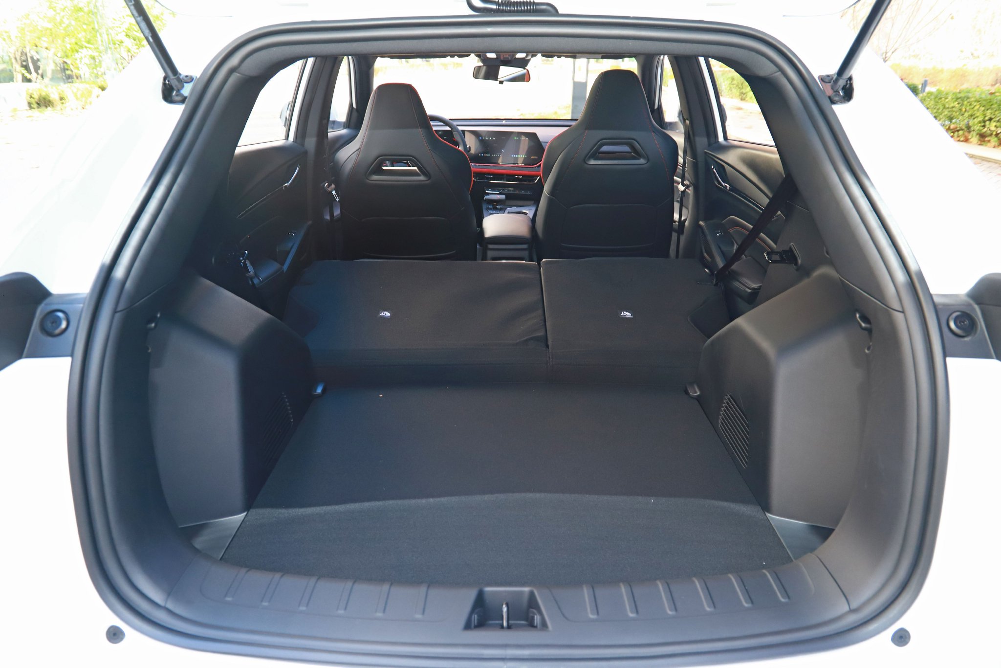 Targeting young user groups, the second-generation Changan X5PLUS was photographed in the store