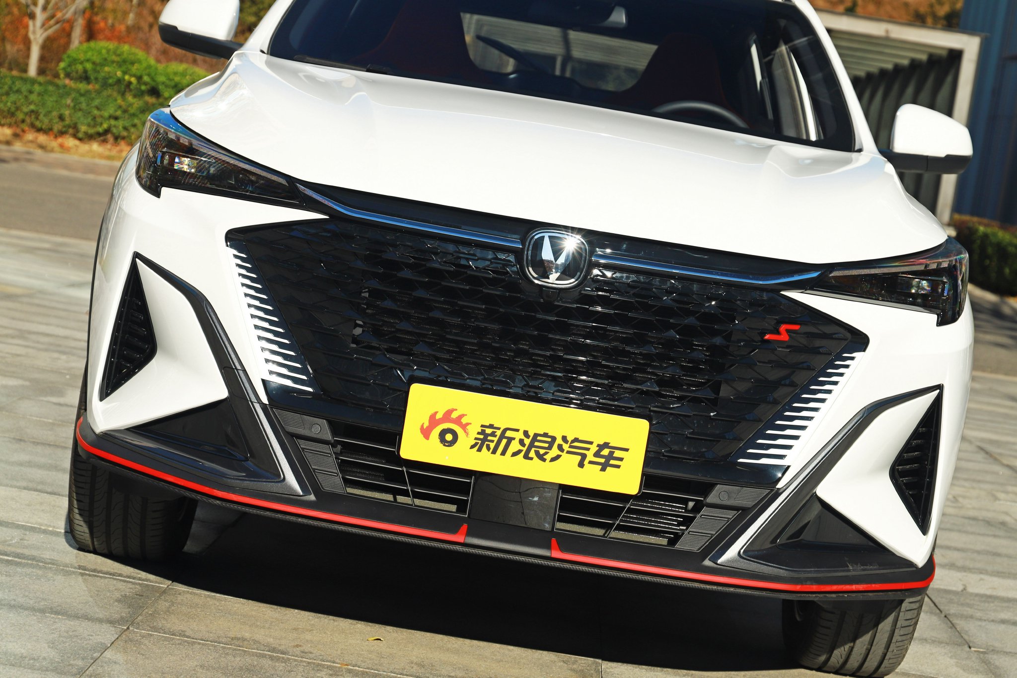 Targeting young user groups, the second-generation Changan X5PLUS was photographed in the store