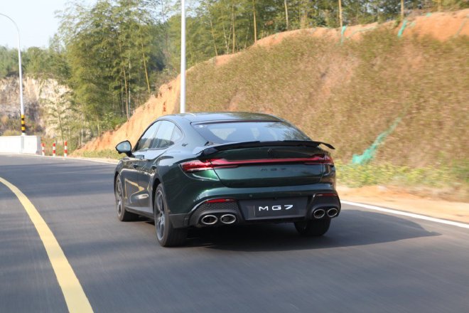 Challenge the Ridge Race Course to see if the MG7 can become a mountain road legend