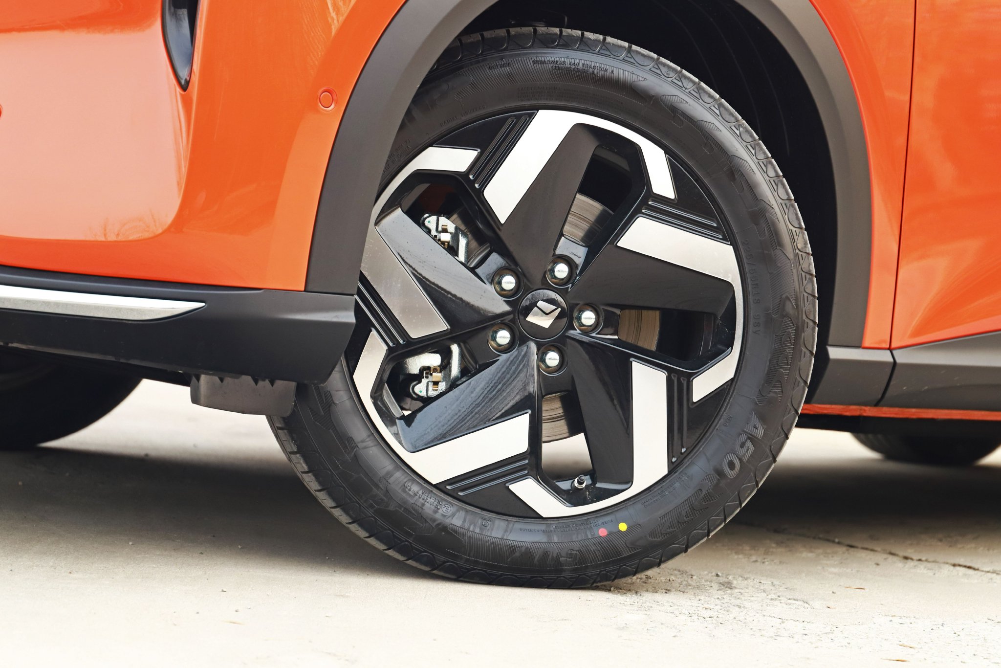 Baojun Yunhai EV with standard high-end intelligent driving for just over 100,000 yuan