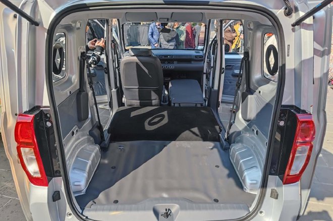 Wuling Zhiguang EV officially starts pre-sale with a pre-sale price of RMB 47,800 to RMB 50,800