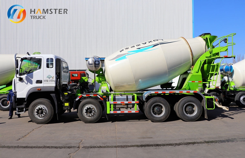 A very practical Foton Ouman GTL cement mixer truck is very popular and is available as a used vehicle.8*4