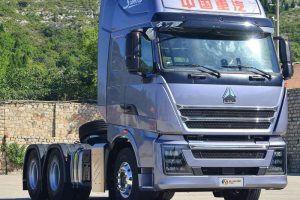 A high-performance and fully-equipped tractor truck, sinotruk TH7 6*4, with high configuration and large horsepower.