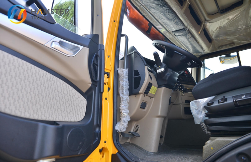 A very practical dump truck - Sinotruk HOWO 8*4 with a spacious cargo box and powerful engine.Powerful engine, strong