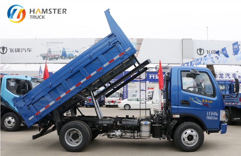The very popular UFO Aoki Golden Bull X2 small dump truck with 4x2 configuration is reasonably priced and of reliable quality.
