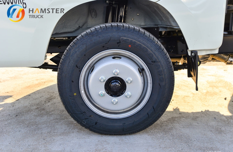 The Foton Xiangling M2 micro truck is selling well. It is priced reasonably and is suitable for short-distance transportation.