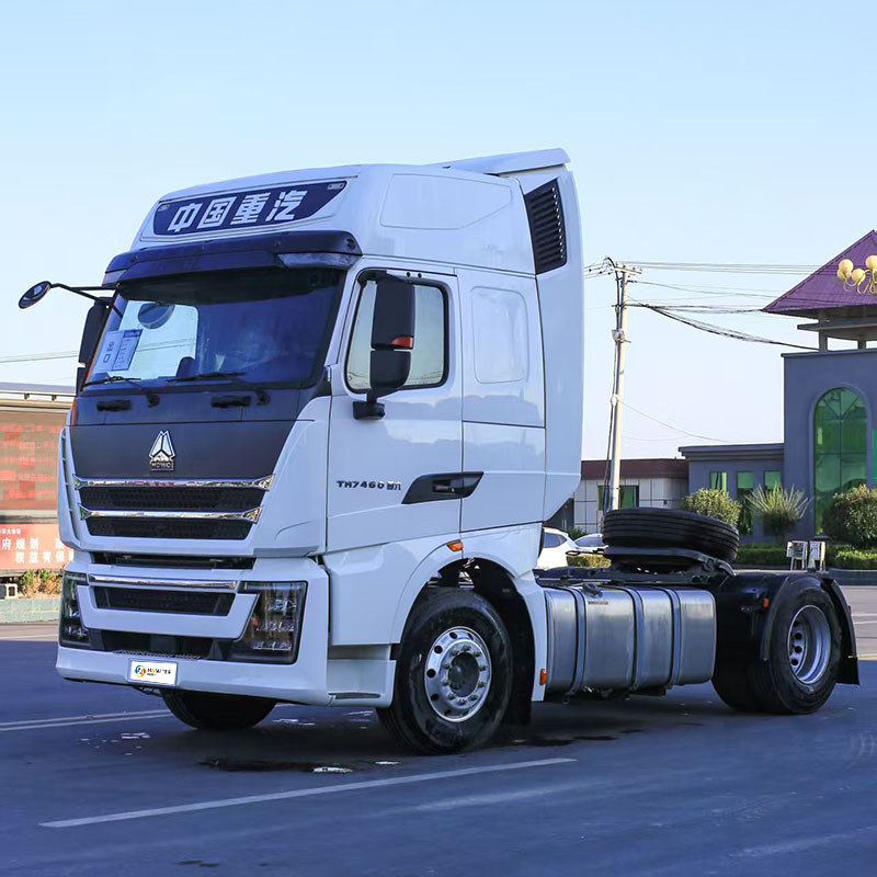 The TH7 heavy-duty truck produced by Sinotruk particularly popular in China's exports now in stock low price