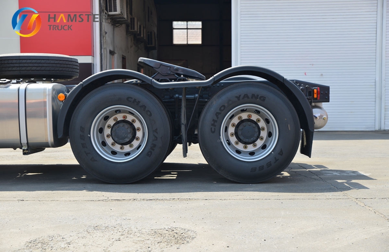 A very affordable tractor-trailer, Dongfeng Liuzhou Chonglong H5 6x4 with 460 horsepower, has ample power.