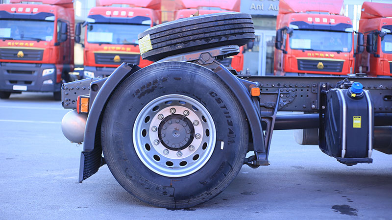 The TH7 heavy-duty truck produced by Sinotruk particularly popular in China's exports now in stock low price