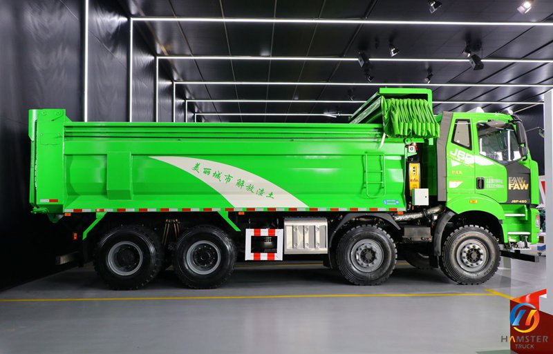 FAW Jiefang new J6P heavy truck 460 horsepower 8X4 5.8m AMT automatic gear dump truck