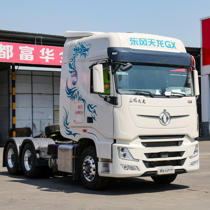 A very popular type of tractor-trailer, Dongfeng Tianlong GX 6*4, has a large engine capacity and strong load-bearing capacity.
