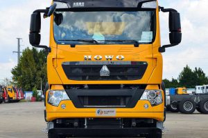 A very practical dump truck - Sinotruk HOWO 8*4 with a spacious cargo box and powerful engine.Powerful engine, strong