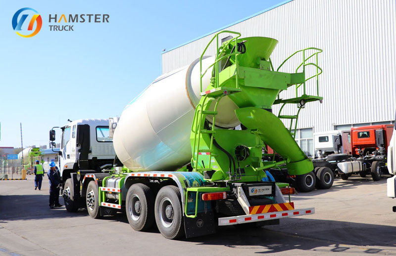 A very practical Foton Ouman GTL cement mixer truck is very popular and is available as a used vehicle.8*4