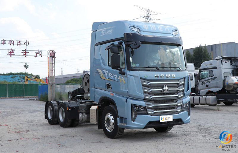 Sinotruk HOWO TS7 heavy truck 590HP 6X4 LNG automatic transmission tractor (liquid buffer)