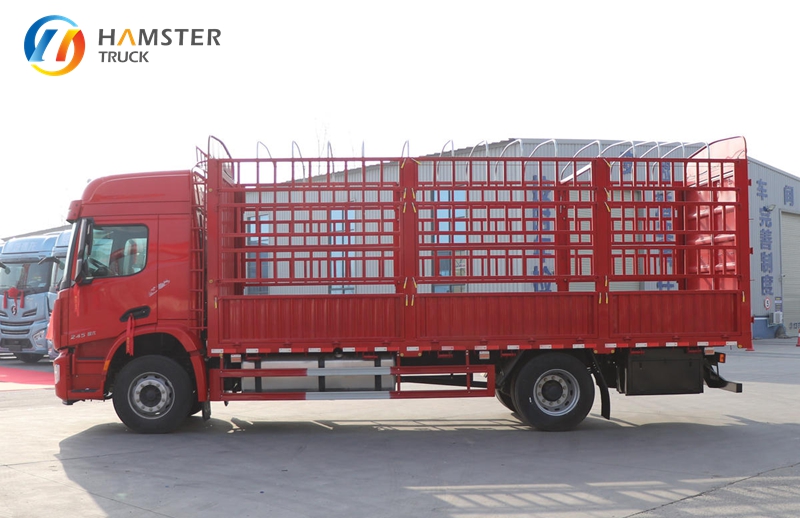 A Very Popular Chinese Model of Truck, SHACMAN DELONG M6000 4*2, Is Equipped with High-quality Configurations Sturdy Durable.