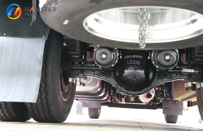 A Very Popular Chinese Model of Truck,JAC Gelfa A6 PLUS 4*2, Is Equipped with High-quality Configurations Sturdy Durable.